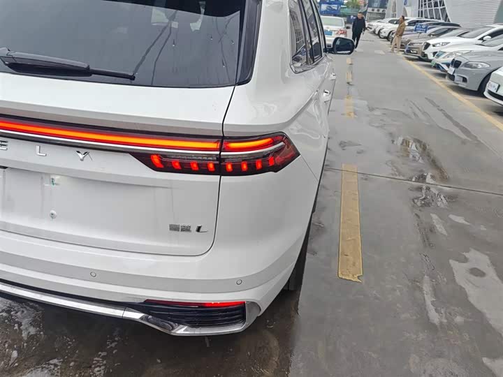 Geely Monjaro 2025 2025款 东方曜 2.0TD 自动揽星版