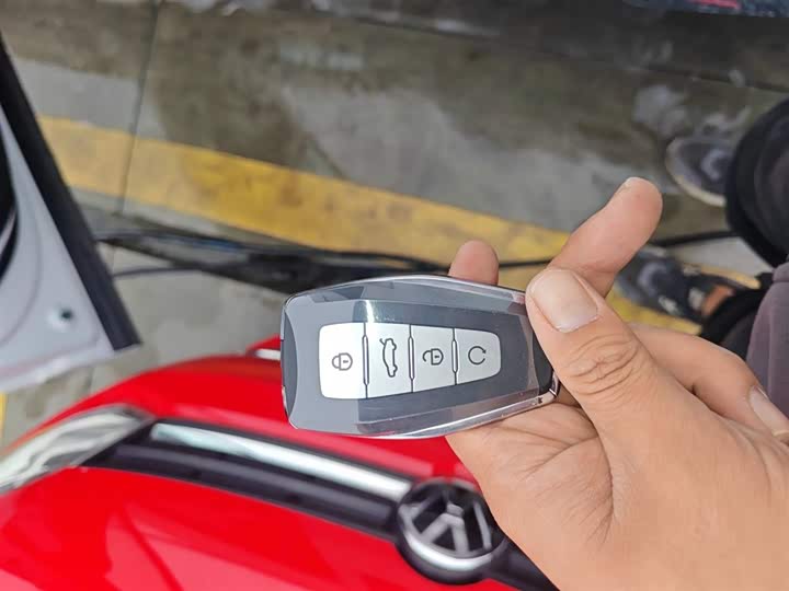 Geely Monjaro 2025 2025款 东方曜 2.0TD 自动揽星版