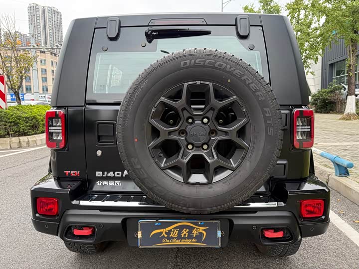 BAIC Beijing BJ40 2024 2024款 2.0D 刀锋英雄荣耀版