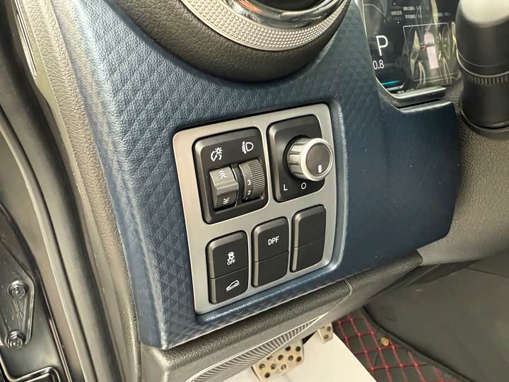 BAIC Beijing BJ40 2024 2024款 2.0D 刀锋英雄荣耀版