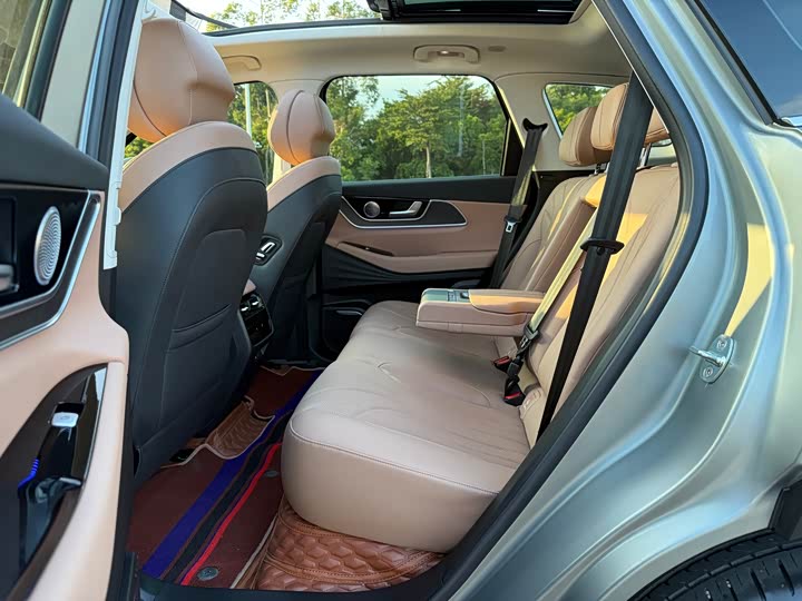 Chery Tiggo 8L 2024 2024款 2.0T 两驱尊贵版 5座