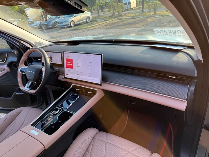 Chery Tiggo 8L 2024 2024款 2.0T 两驱尊贵版 5座