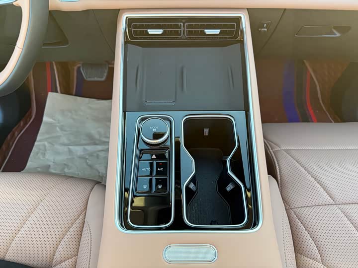 Chery Tiggo 8L 2024 2024款 2.0T 两驱尊贵版 5座