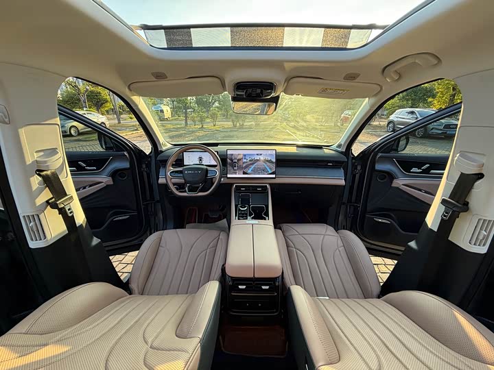 Chery Tiggo 8L 2024 2024款 2.0T 两驱尊贵版 5座