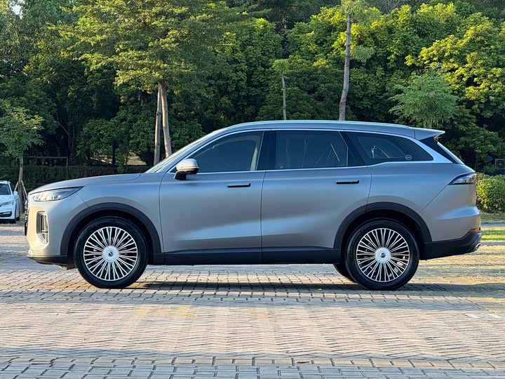 Chery Tiggo 8L 2024 2024款 2.0T 两驱尊贵版 5座