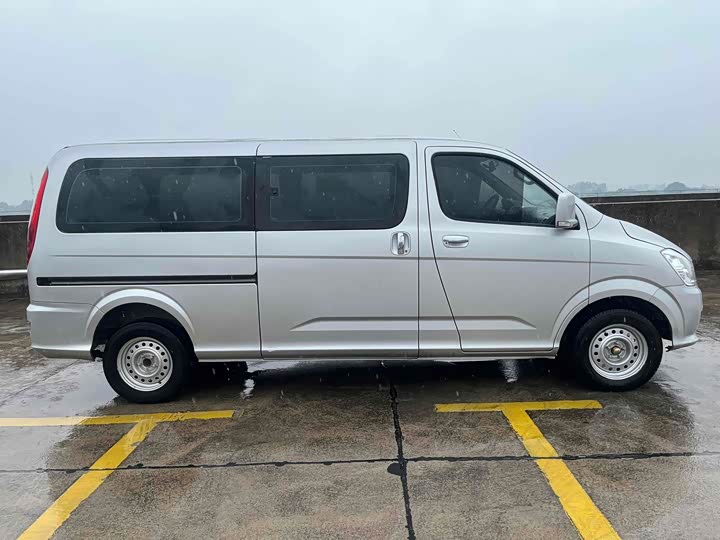 Foton G5 2021 2021款 2.0L汽油商运版5座多用途乘用车1TZS