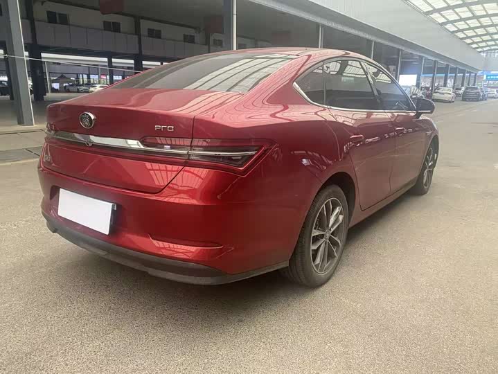 BYD Qin Pro 2020 2020款 超越版 1.5TI 自动尊贵型