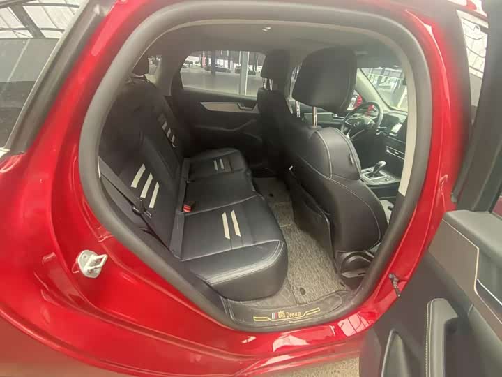 BYD Qin Pro 2020 2020款 超越版 1.5TI 自动尊贵型