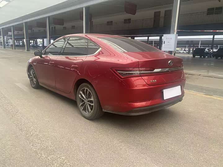 BYD Qin Pro 2020 2020款 超越版 1.5TI 自动尊贵型
