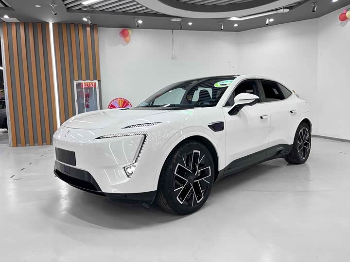 Avatr 11 2023 2023款 鸿蒙 116度 后驱版