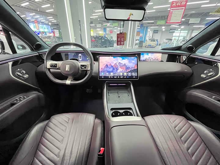 Avatr 11 2023 2023款 鸿蒙 116度 后驱版