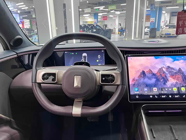 Avatr 11 2023 2023款 鸿蒙 116度 后驱版