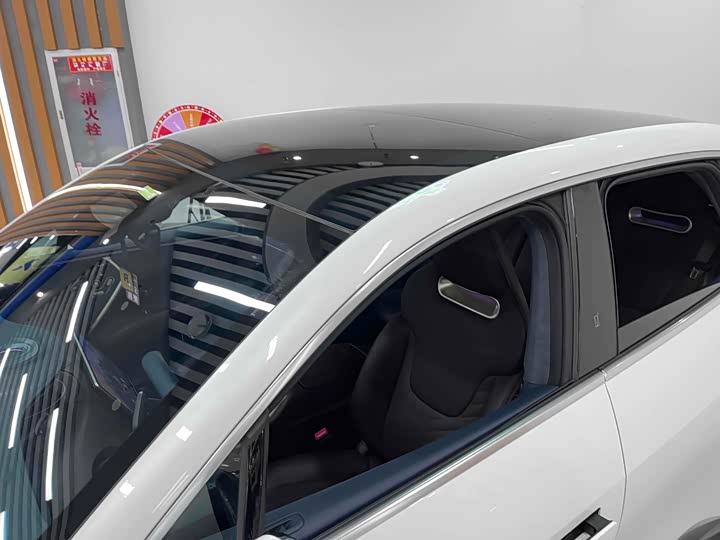 Avatr 11 2023 2023款 鸿蒙 116度 后驱版