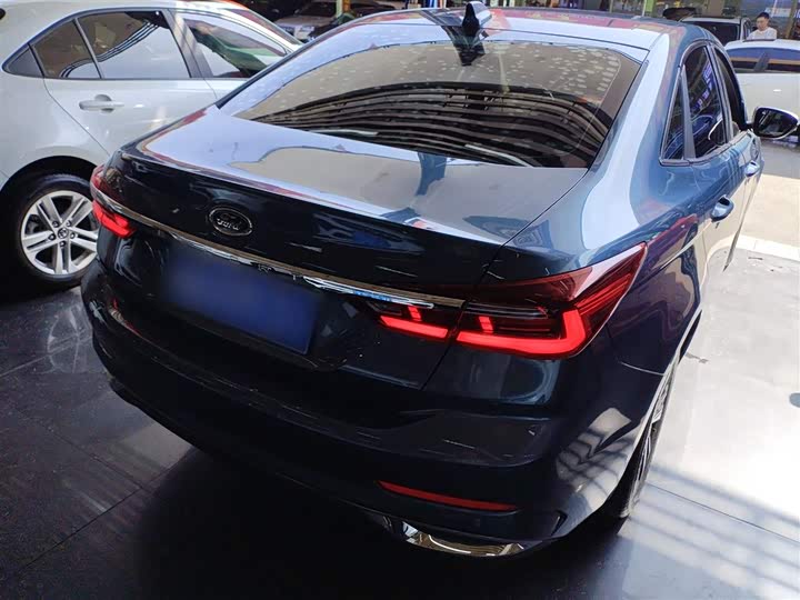 Ford Escort 2021 2021款 1.5L 自动钻石版