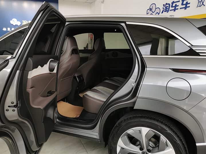 BYD Frigate 07 2024 2024款 荣耀版 DM-i 100KM 豪华型