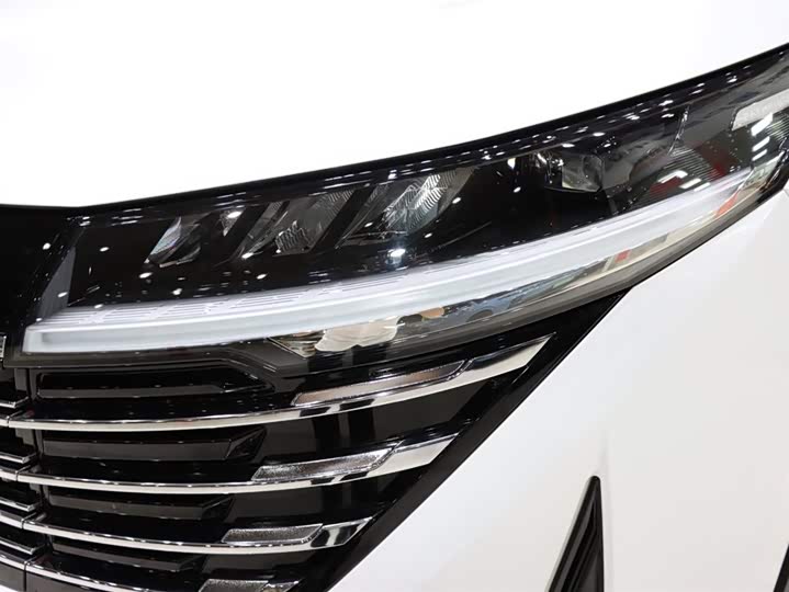 Nissan Pathfinder 2024 2024款 380VC-TURBO 两驱智悦版 6座