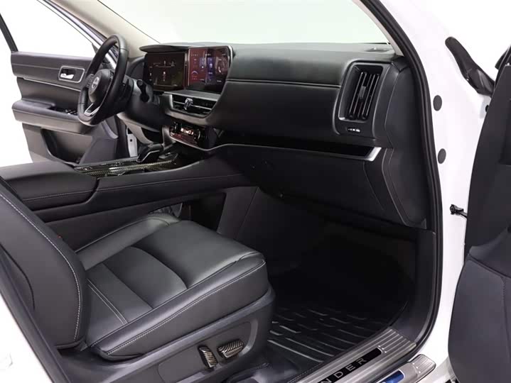 Nissan Pathfinder 2024 2024款 380VC-TURBO 两驱智悦版 6座