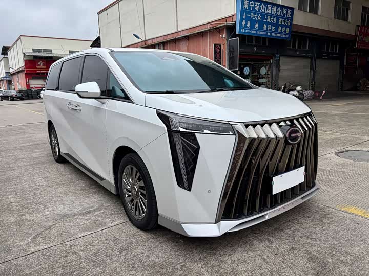 GAC Trumpchi M8 2024 2024款 宗师系列 双擎 旗舰版