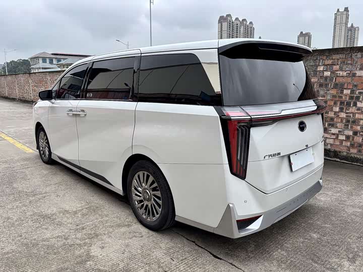 GAC Trumpchi M8 2024 2024款 宗师系列 双擎 旗舰版