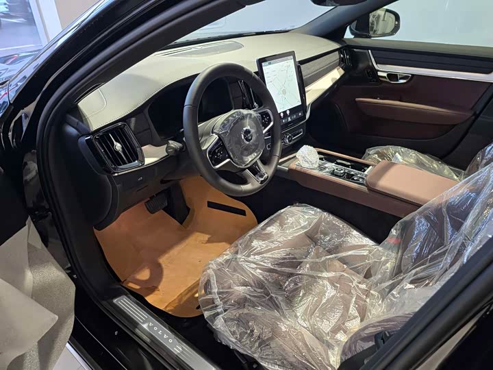 Volvo S90 2026 2026款 B5 智远豪华版