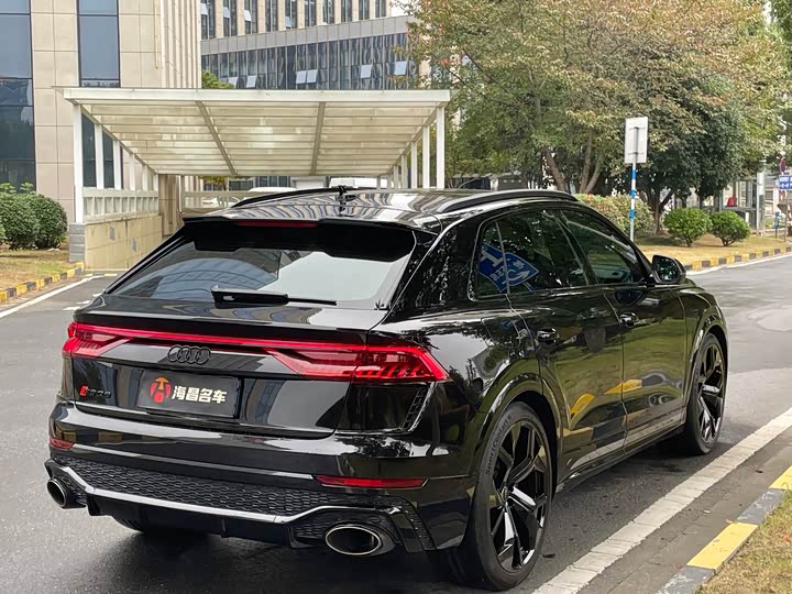 Audi RS Q8 2025 2025款 RS Q8 4.0T performance