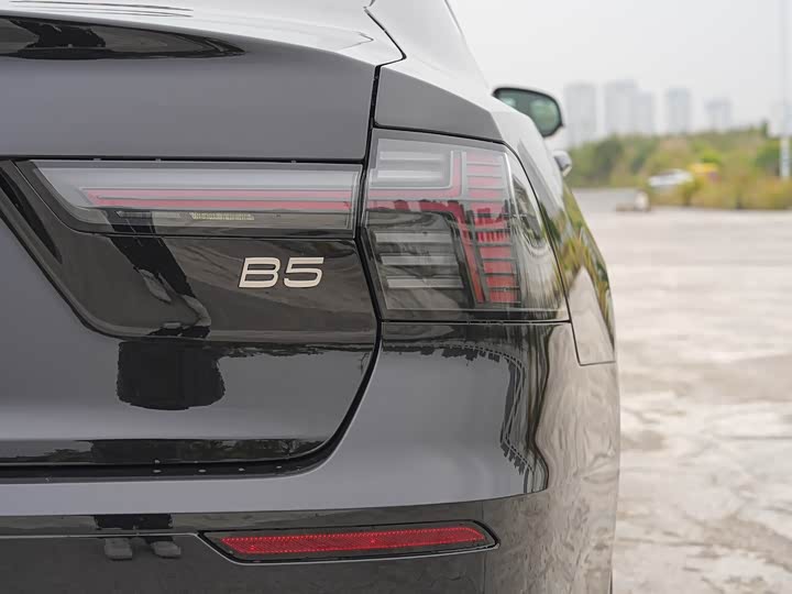 Volvo S90 2026 2026款 B5 智逸豪华版