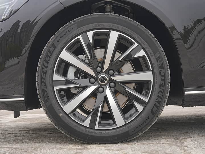 Volvo S90 2026 2026款 B5 智逸豪华版