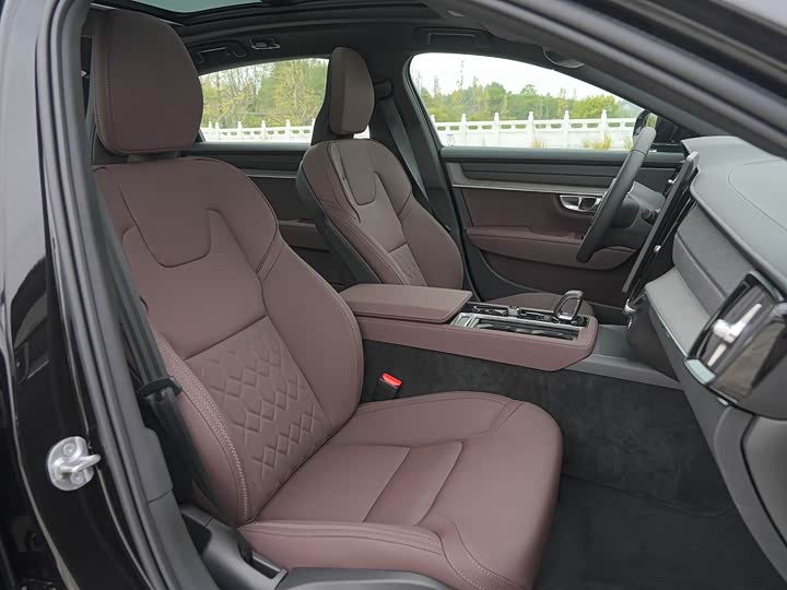 Volvo S90 2026 2026款 B5 智逸豪华版