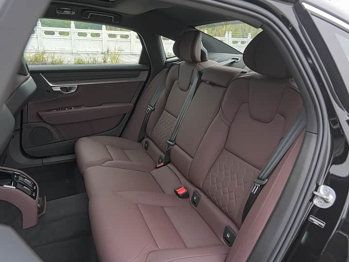 Volvo S90 2026 2026款 B5 智逸豪华版