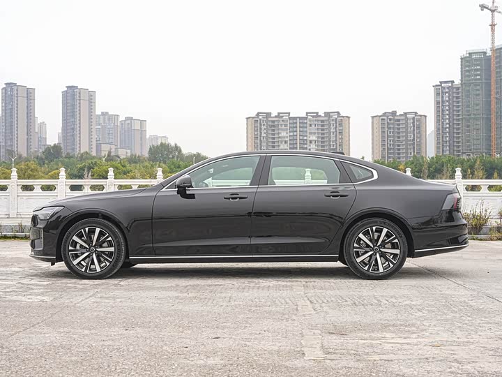 Volvo S90 2026 2026款 B5 智逸豪华版