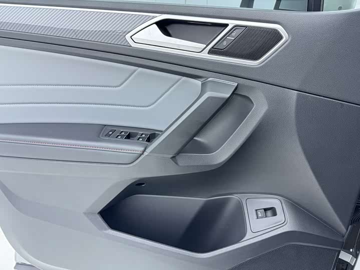 Volkswagen Tiguan X 2022 2022款 330TSI 两驱越享版