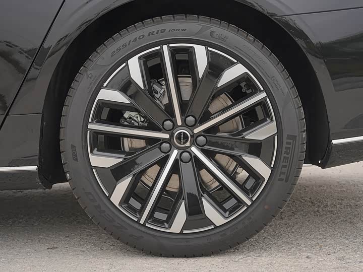 Volvo S90 2026 2026款 B5 智远豪华版