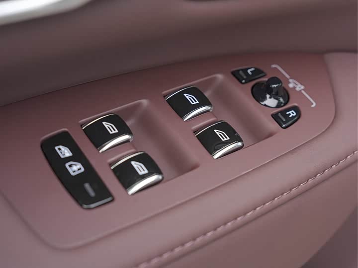 Volvo S90 2026 2026款 B5 智逸豪华版