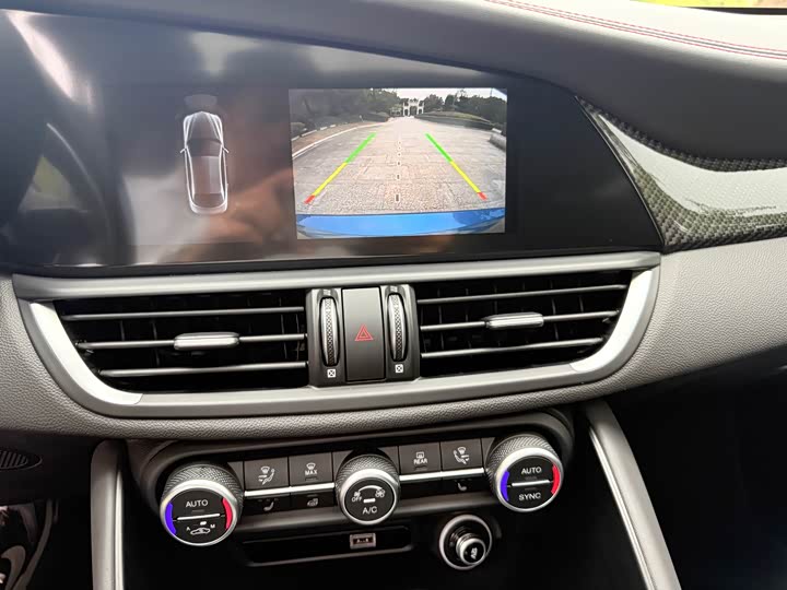 Alfa Romeo Giulia 2022 2022款 2.0T 280HP Estrema