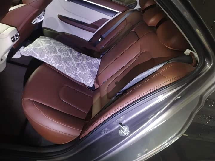 Hyundai Mistra 2021 2021款 1.8L CVT LUX尊贵版