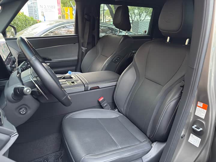 Lexus LM 2023 2023款 350h 七座隽雅版