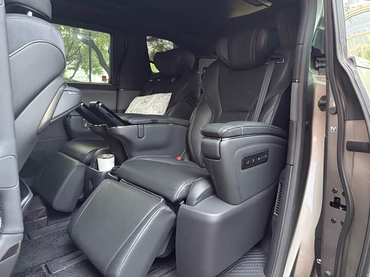 Lexus LM 2023 2023款 350h 七座隽雅版