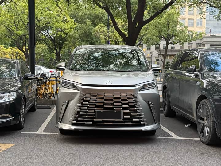Lexus LM 2023 2023款 350h 七座隽雅版