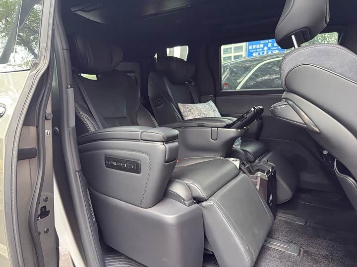 Lexus LM 2023 2023款 350h 七座隽雅版