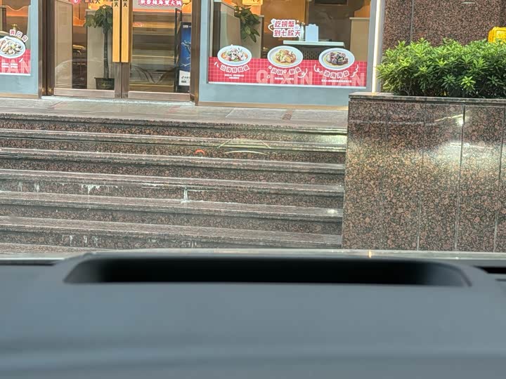 Lexus LM 2023 2023款 350h 七座隽雅版