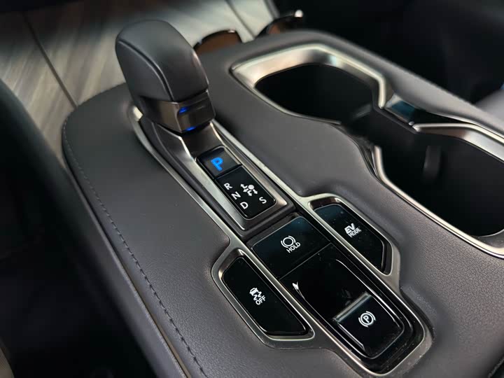 Lexus LM 2023 2023款 350h 七座隽雅版