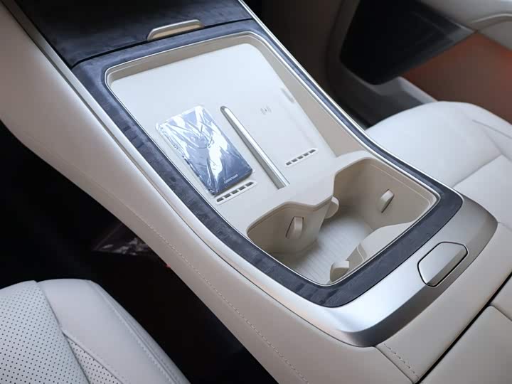 Nio Onvo L90 2025 2025款 Ultra 六座版