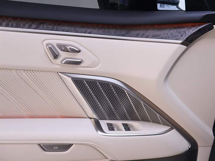 Nio Onvo L90 2025 2025款 Ultra 六座版