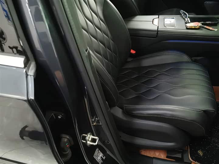 Exeed VX 2024 2024款 国际版 400T 四驱星尊 6座