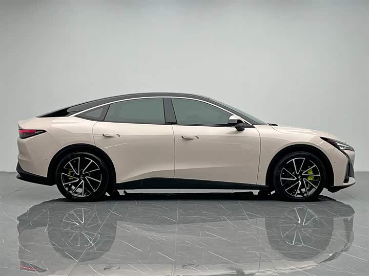 BAIC Arcfox Alpha S5 2024 2024款 708MAX 200kW