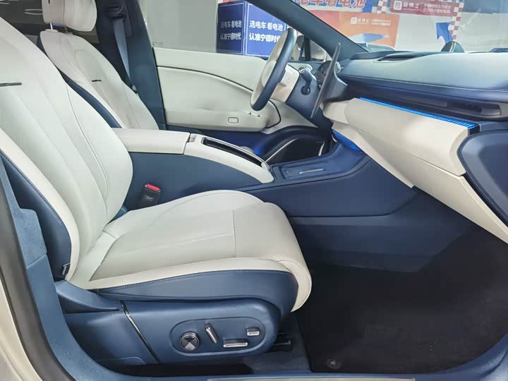 Zeekr 007 2024 2024款 后驱智驾版 100kWh