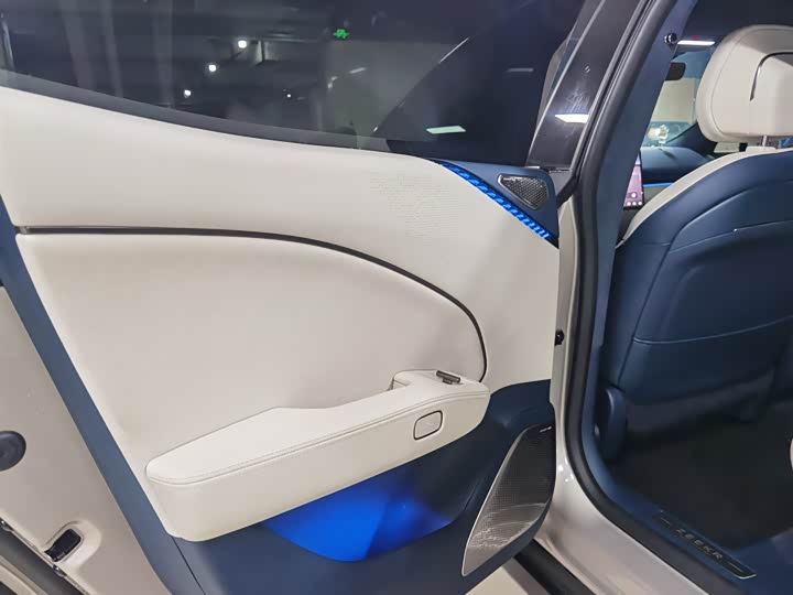 Zeekr 007 2024 2024款 后驱智驾版 100kWh