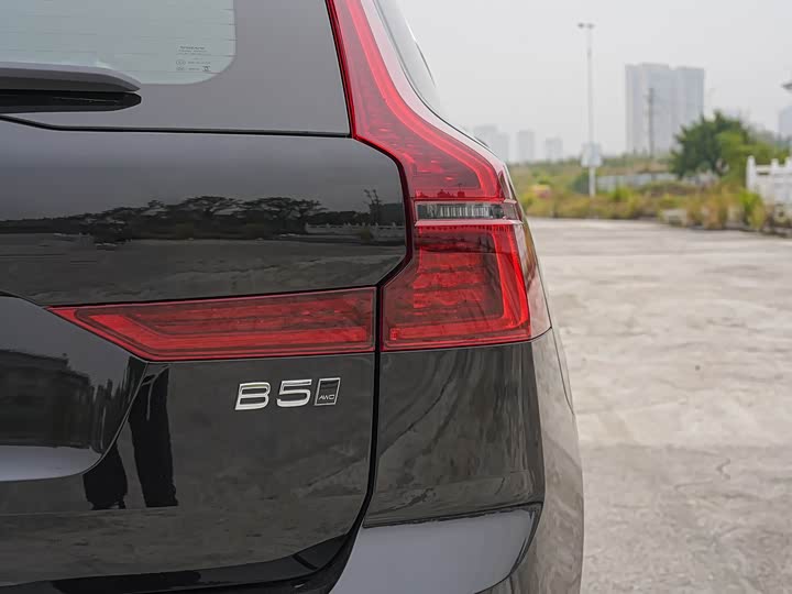 Volvo XC60 2026 2026款 B5 四驱智远豪华版