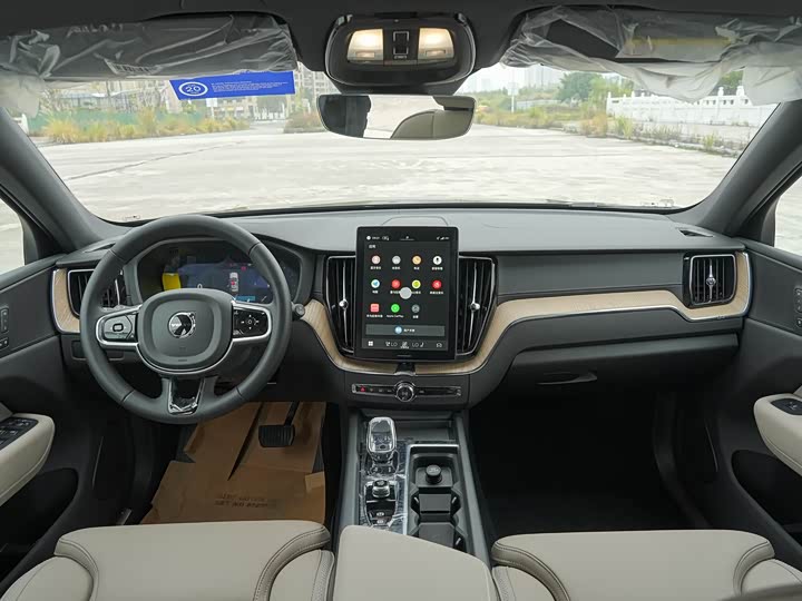 Volvo XC60 2026 2026款 B5 四驱智远豪华版