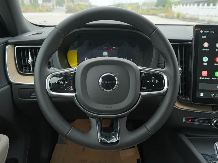 Volvo XC60 2026 2026款 B5 四驱智远豪华版